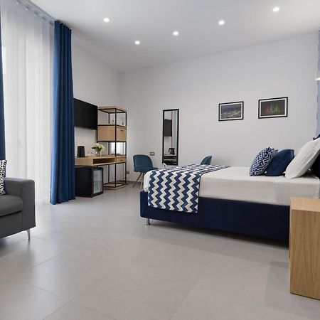 Hsuites Luxury B&B Castellammare di Stabia Exterior photo