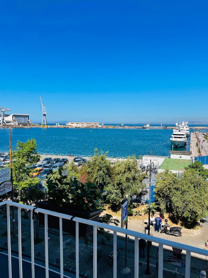 Hsuites Luxury B&B Castellammare di Stabia Exterior photo