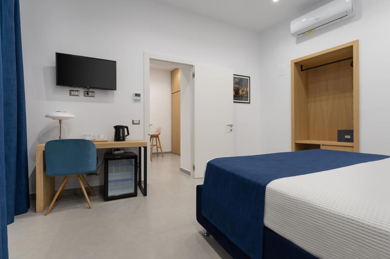 Hsuites Luxury B&B Castellammare di Stabia Exterior photo