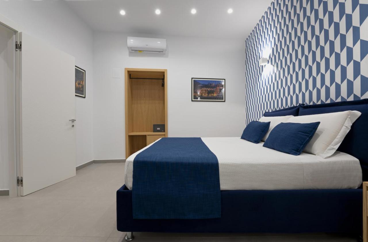 Hsuites Luxury B&B Castellammare di Stabia Exterior photo