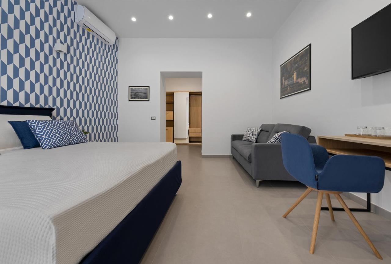 Hsuites Luxury B&B Castellammare di Stabia Exterior photo